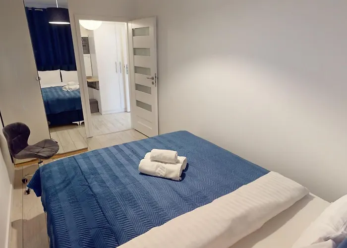 Bulwary Ksiazece - Ksiecia Witolda - River View By Wroapart-pl * 弗罗茨瓦夫